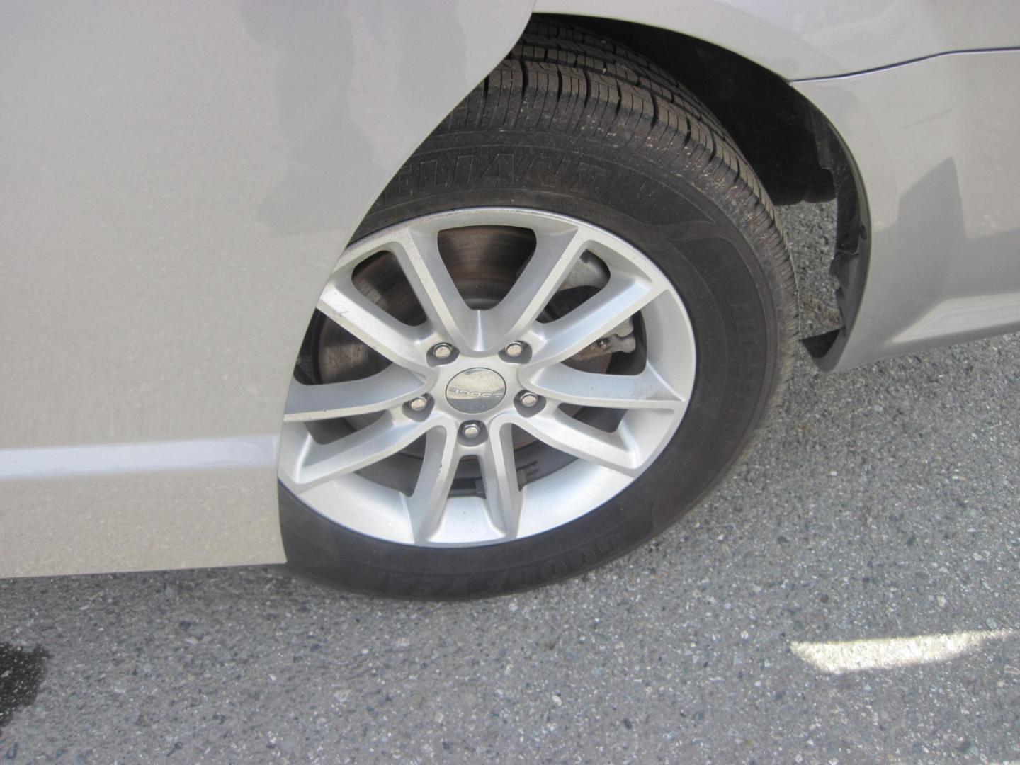 2019 silver /black Dodge Grand Caravan SXT (2C4RDGCG8KR) , located at 9530 Old Seward Highway, Anchorage, AK, 99515, (907) 349-3343, 61.134140, -149.865570 - Photo#7